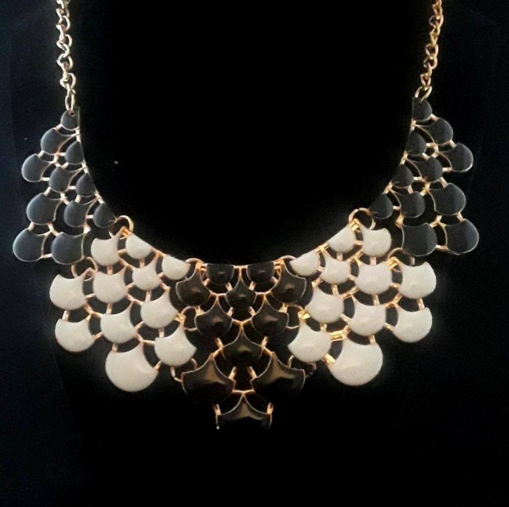 FLOWER PETALS FASHION NECKLACE SETS